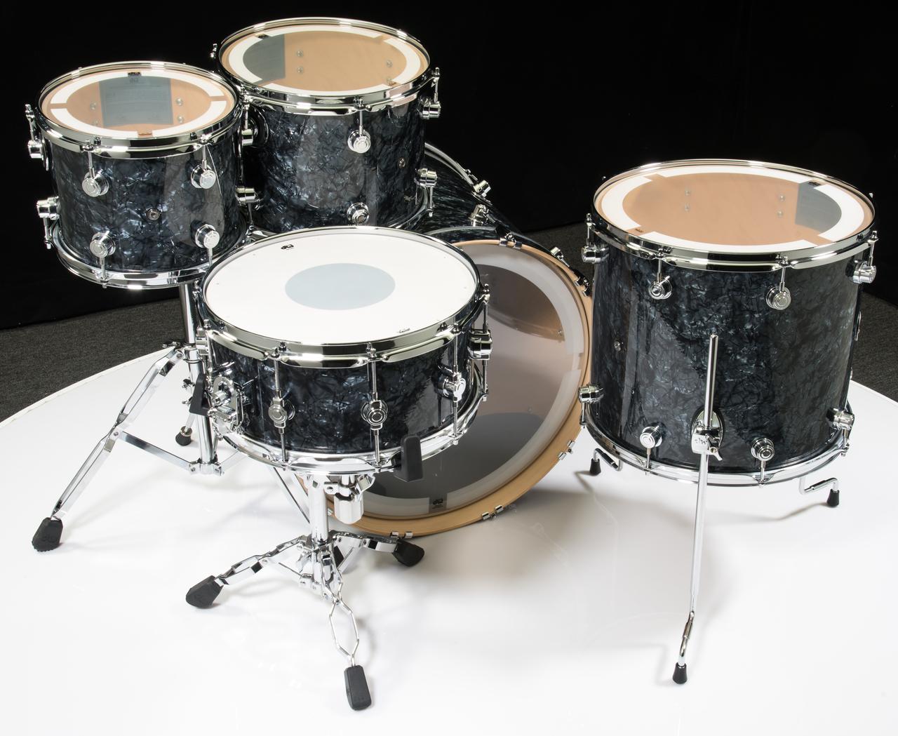 DW Performance Series Black Diamond Finish 5pcs. Shell Drum Set view 4
